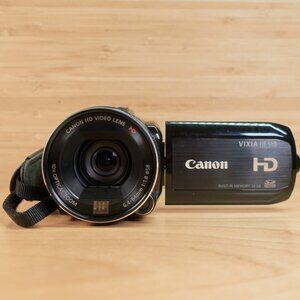Canon VIXIA HF S10 / Full HD 1080p Camcorder / 32GB Flash / Tested / Japan